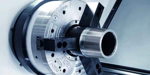 Hi-TECH 550BB – Big Bore Lathe has Chuck / Clamping available