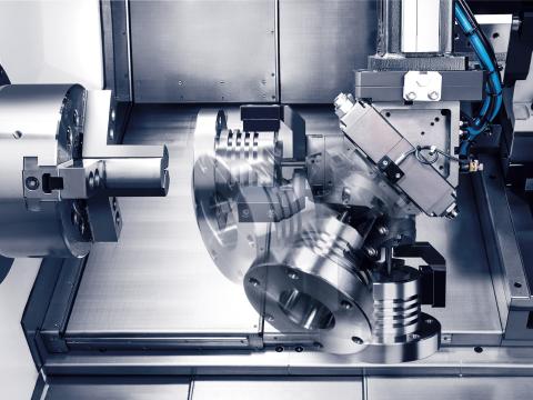Double Gripper for fast and efficient workpiece change.